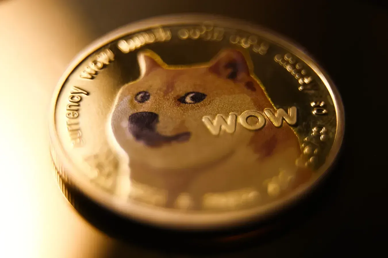 Dogecoin — оригинальный мем-коин, запущенный в 2013 году